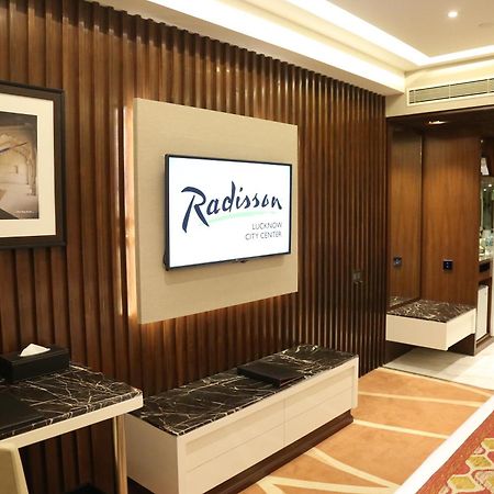 Radisson Lucknow City Center Hotel ภายนอก รูปภาพ