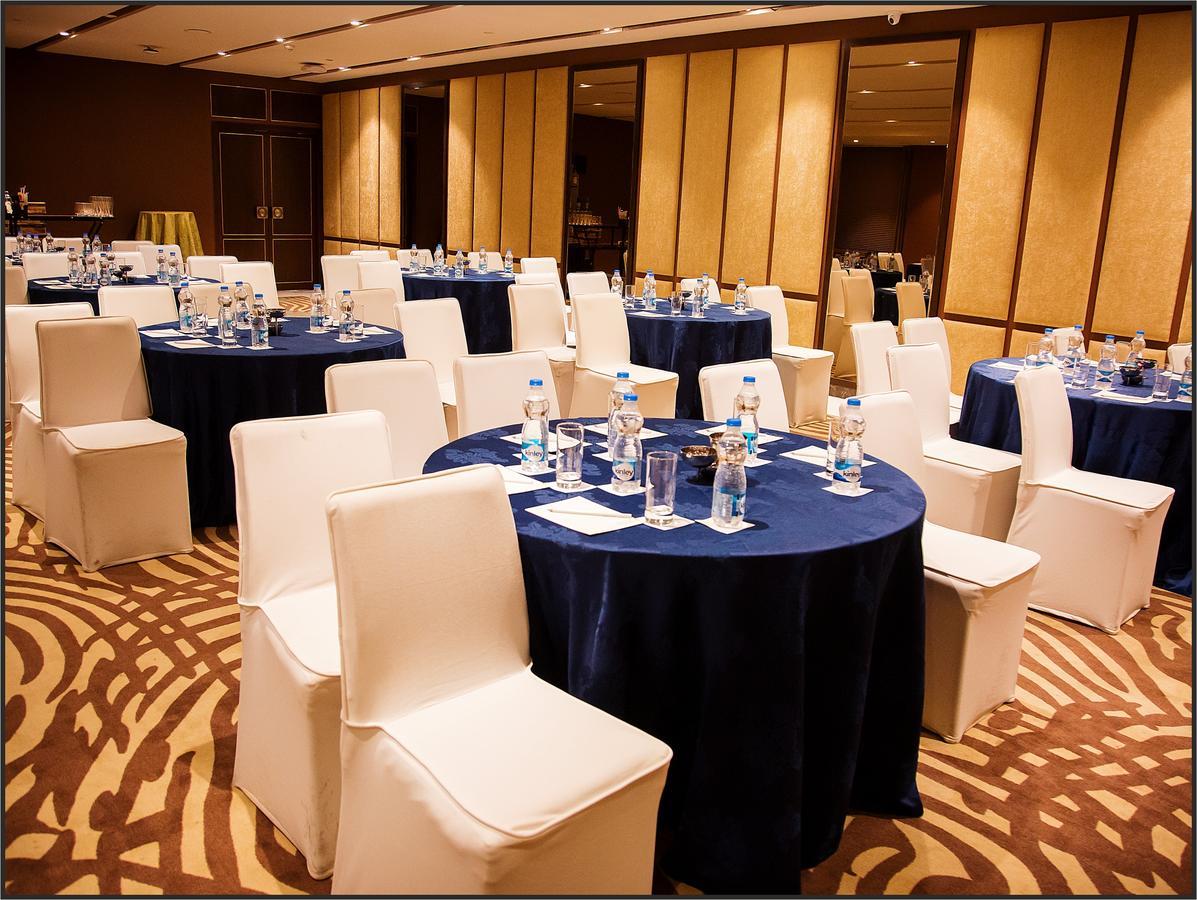 เรดิสัน ลัคนาว ซิตี้ เซ็นเตอร์ Hotel ลัคเนา ภายนอก รูปภาพ